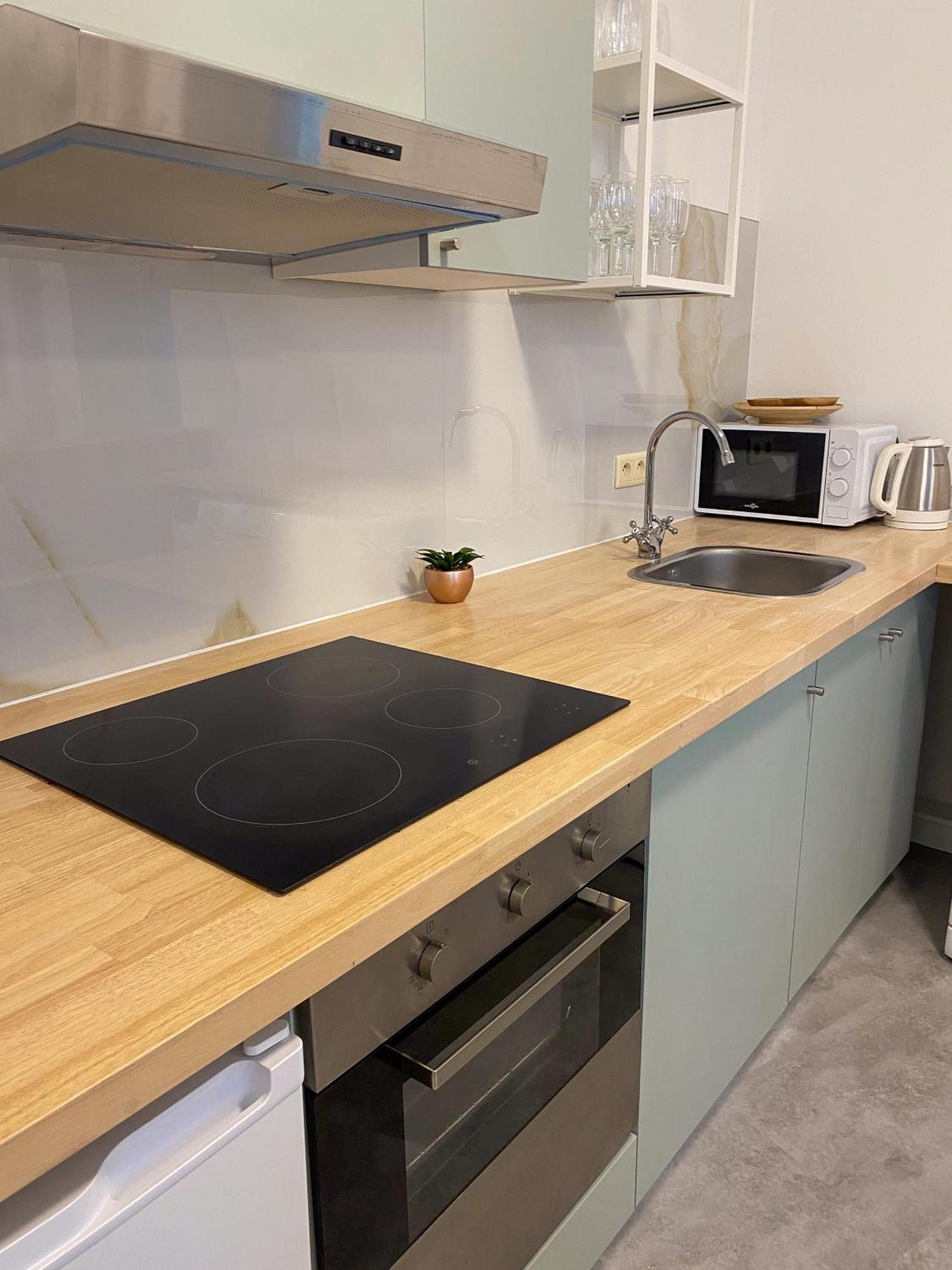 New Cozy Apartments In Porte De Hal Brussels Exterior photo