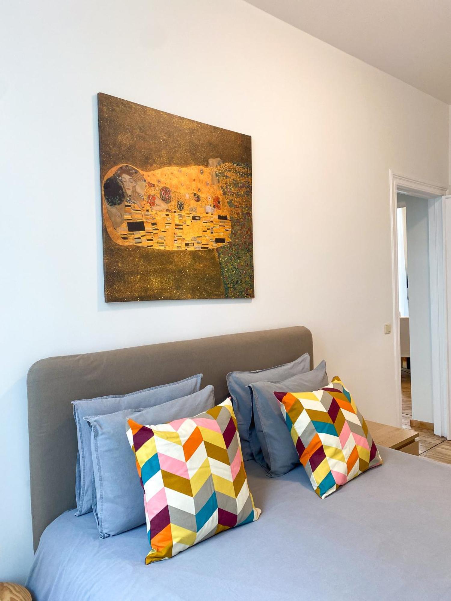 New Cozy Apartments In Porte De Hal Brussels Exterior photo